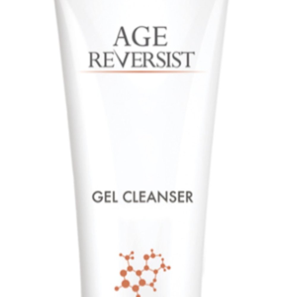 Farmasi Age Reversist Gel Cleanser